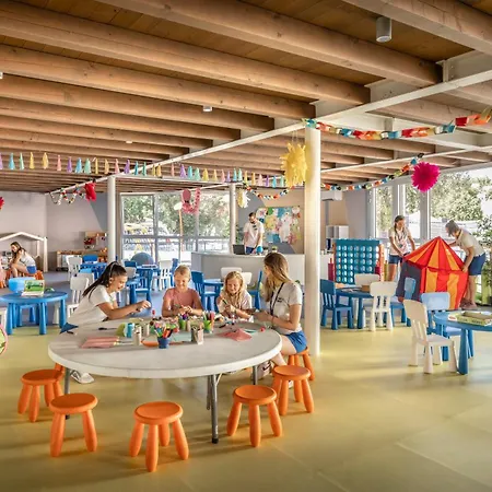 Valamar Lanterna Tatil parkı