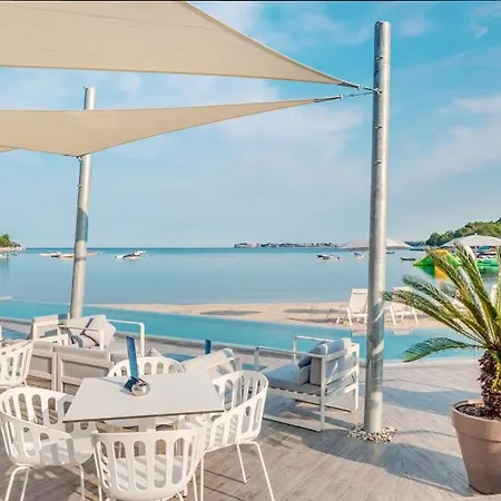 Valamar Lanterna 4*