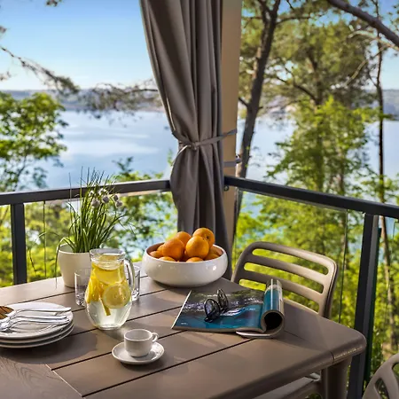 Valamar Lanterna