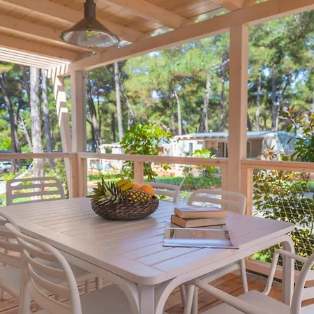 Prázdninový areál Valamar Lanterna 4*