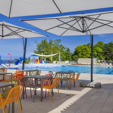 פארק נופש Valamar Lanterna