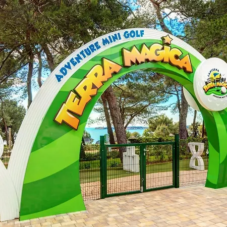 Prázdninový areál Valamar Lanterna 4*